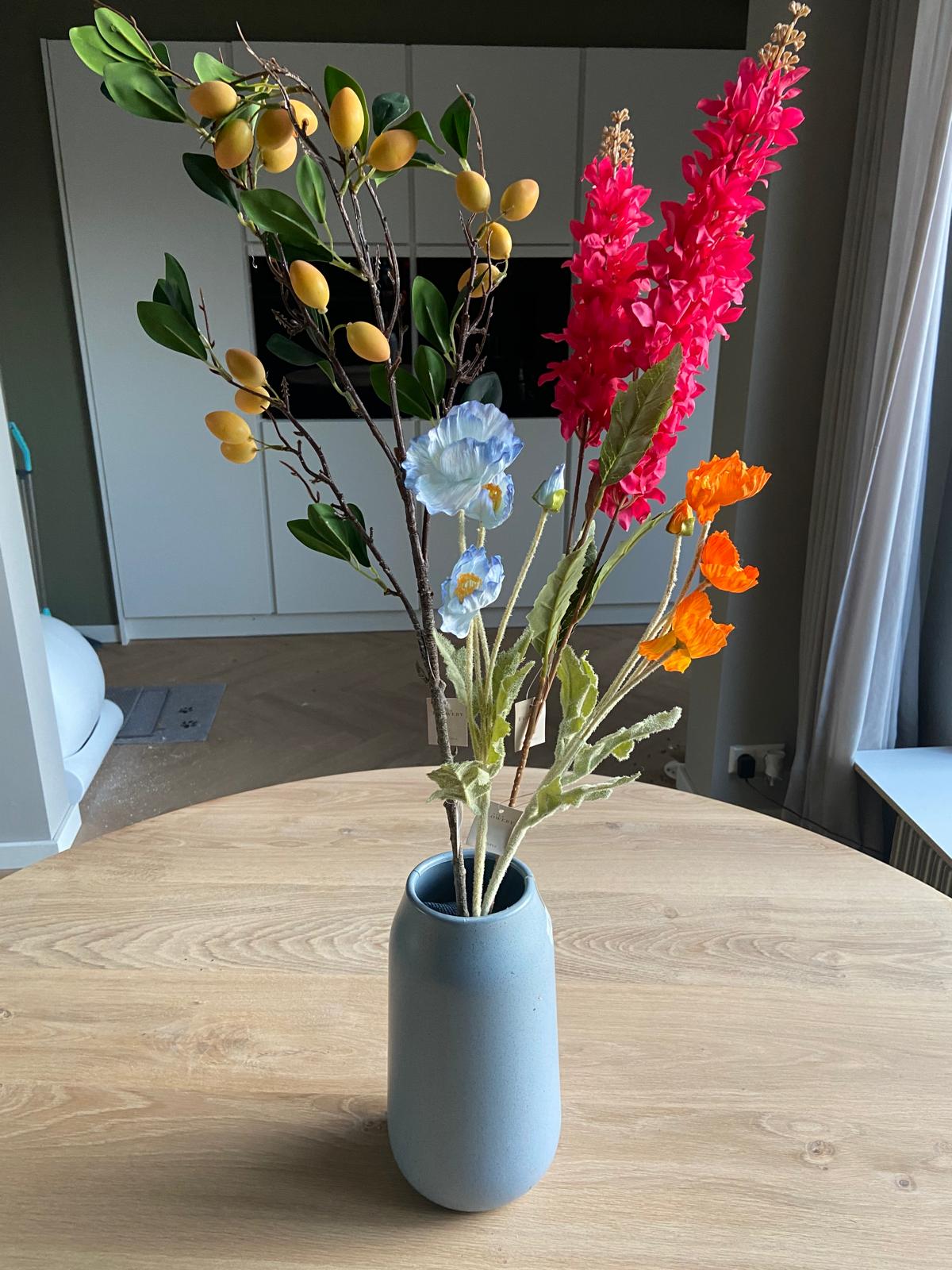 Seidenes Blumenbouquet Silky Colorbomb