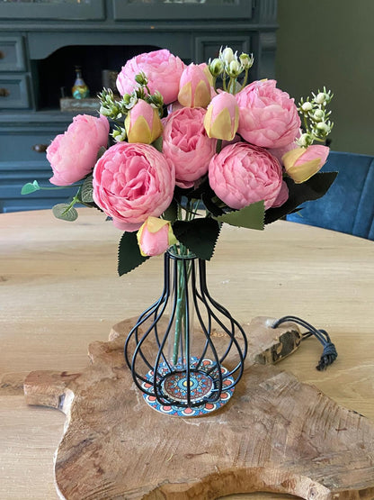 Seidenpfingstrose mit Vase