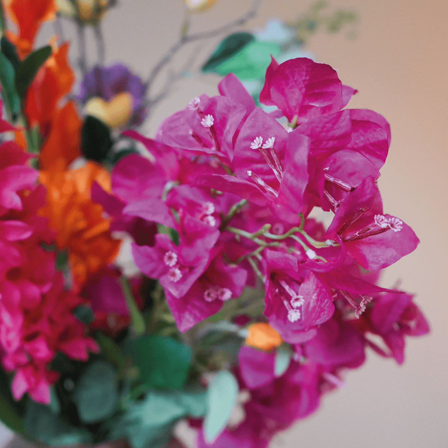 Seidenes Blumenbouquet Silky Colorbomb